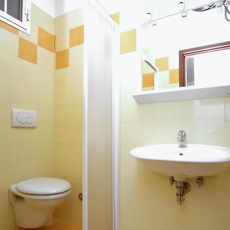 Apartment Coastal Comfort Flat Just 400m From The *